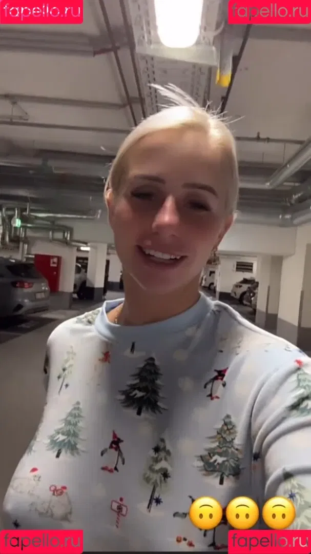 Carina Spack / carina_spack Onlyfans Photo Gallery 