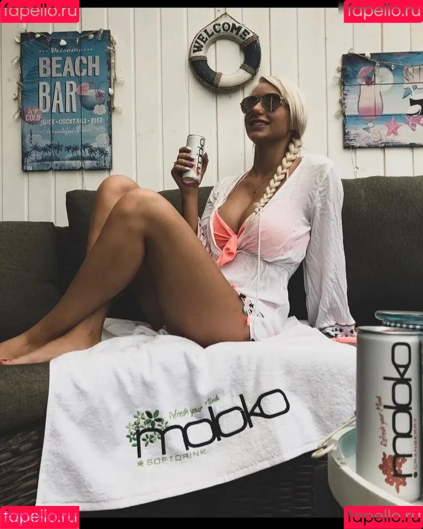Carina Spack / carina_spack Onlyfans Photo Gallery 
