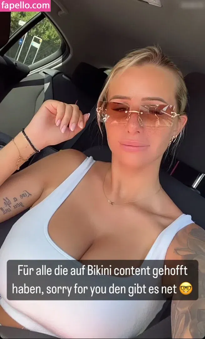 Carina Spack / carina_spack Onlyfans Photo Gallery 