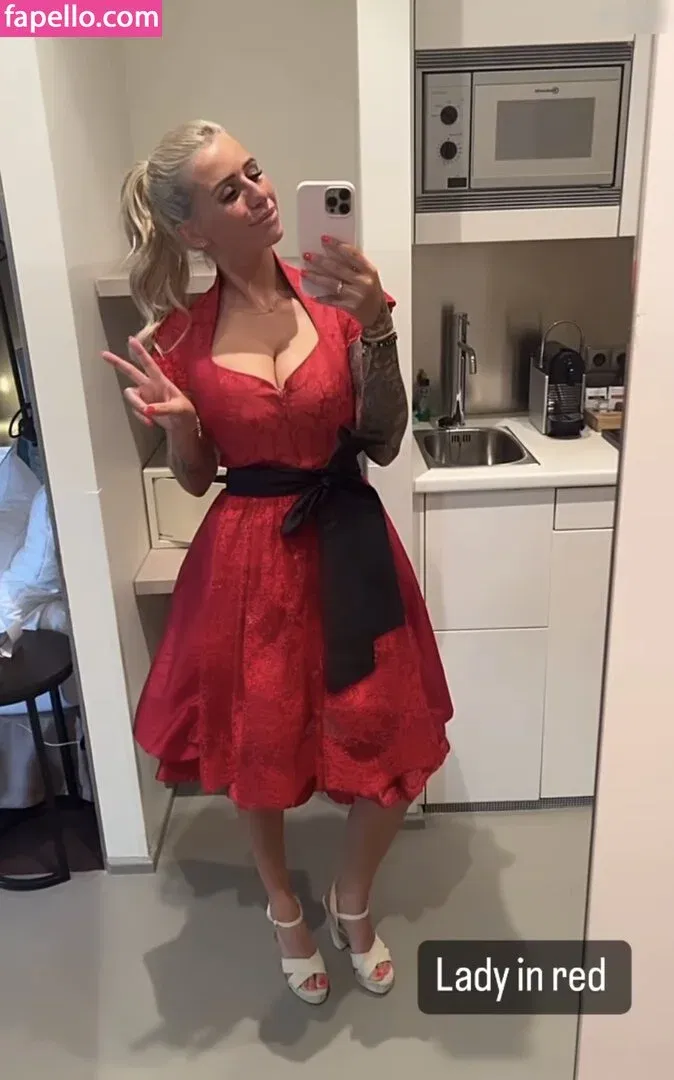 Carina Spack / carina_spack Onlyfans Photo Gallery 