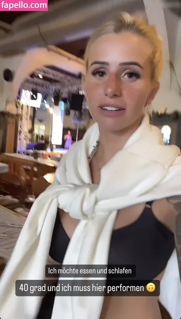 Carina Spack / carina_spack Onlyfans Photo Gallery 