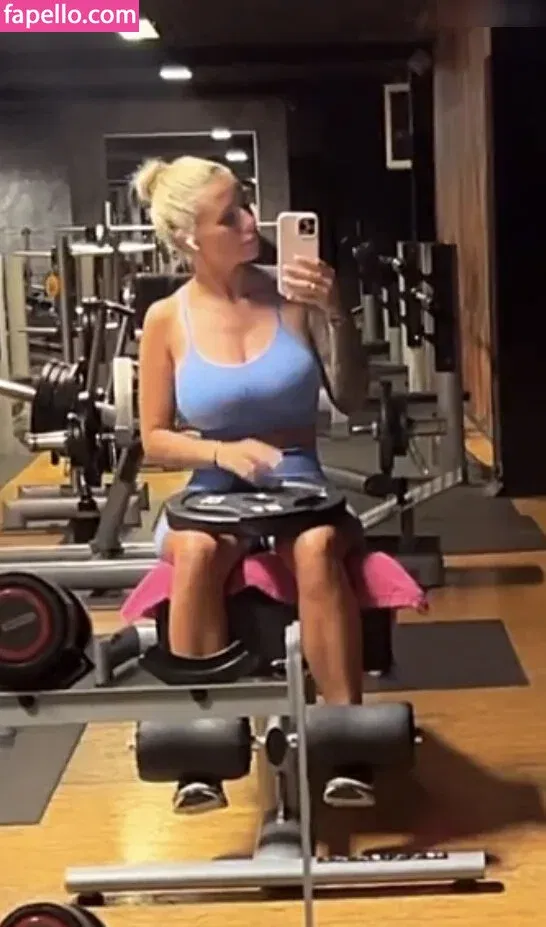 Carina Spack / carina_spack Onlyfans Photo Gallery 