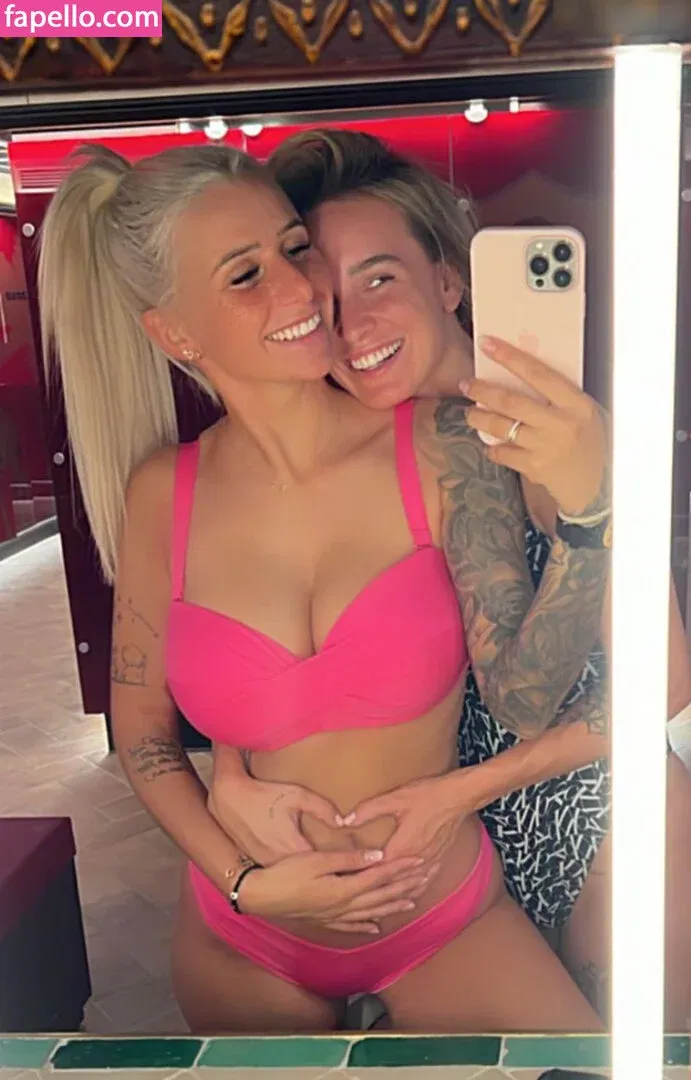 Carina Spack / carina_spack Onlyfans Photo Gallery 