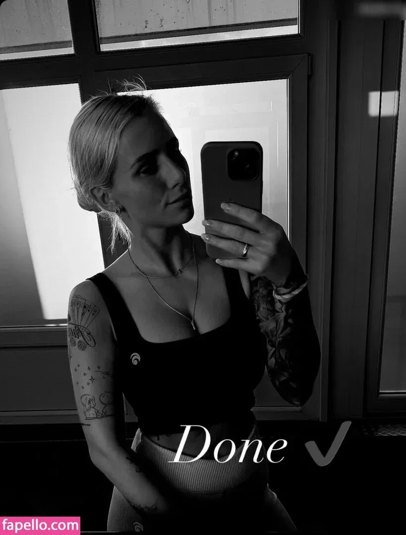 Carina Spack / carina_spack Onlyfans Photo Gallery 