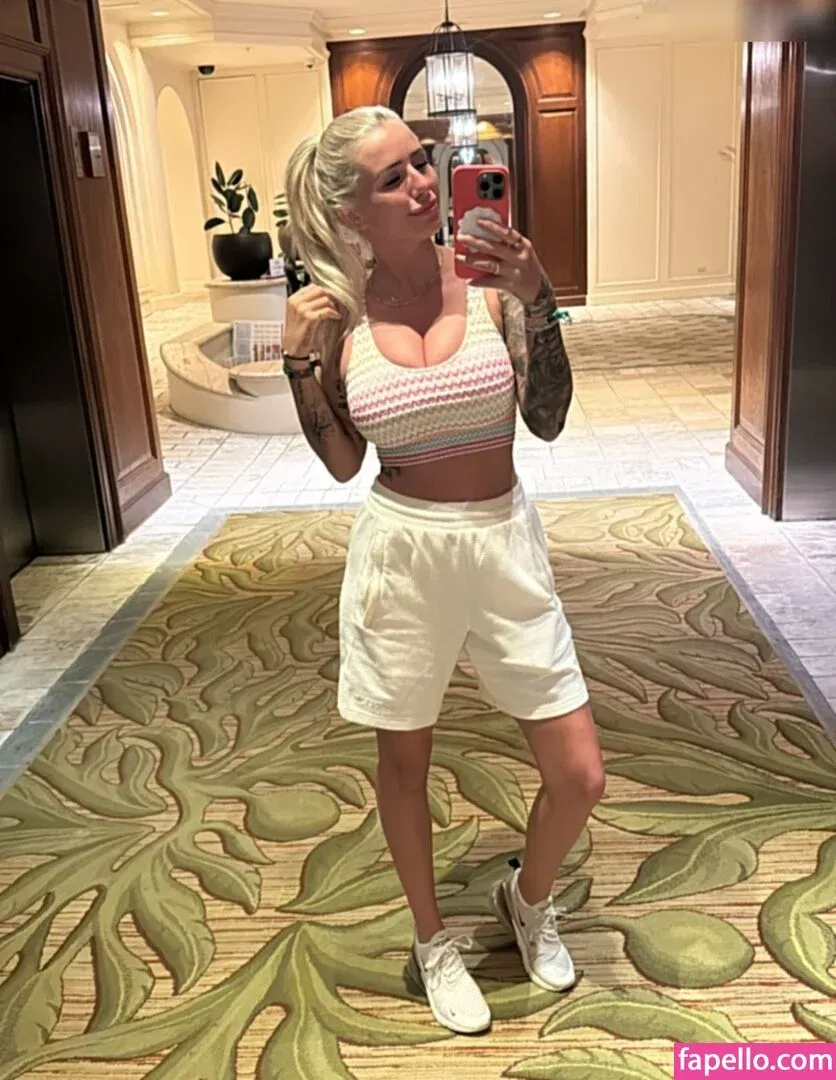 Carina Spack / carina_spack Onlyfans Photo Gallery 