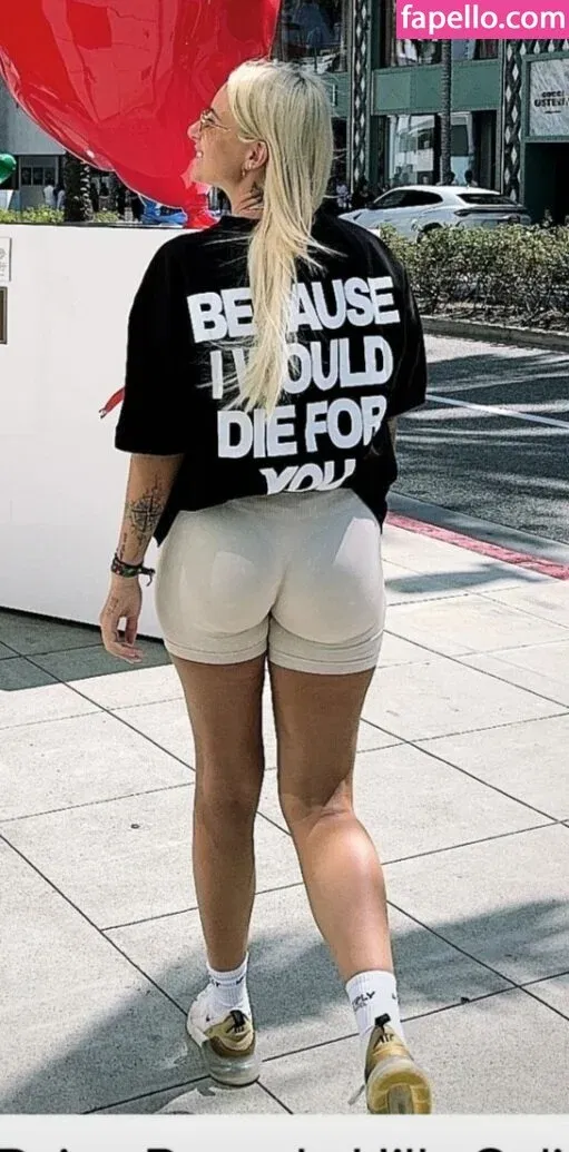 Carina Spack / carina_spack Onlyfans Photo Gallery 