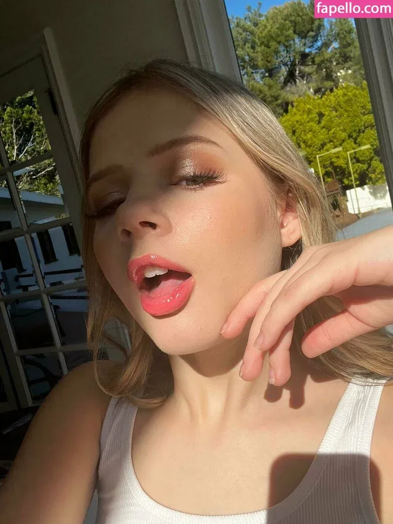 coco_lovelock2 / cocolovelock Onlyfans Photo Gallery 