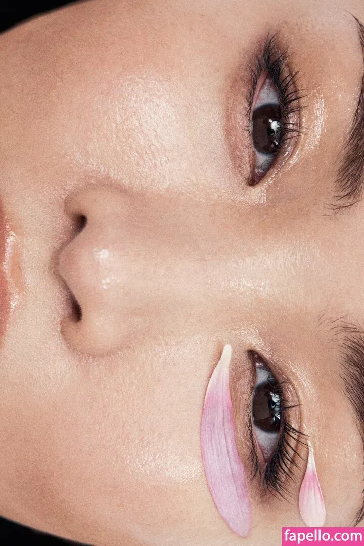 Anna Sawai / annasawai Onlyfans Photo Gallery 