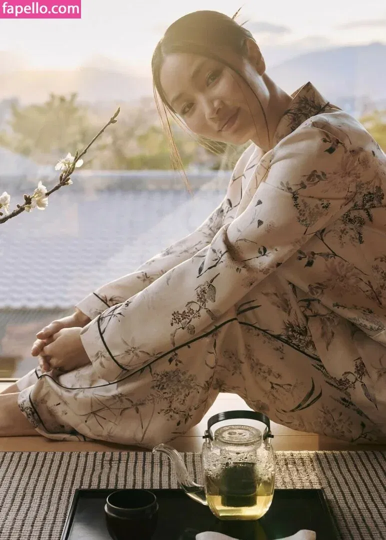 Anna Sawai / annasawai Onlyfans Photo Gallery 