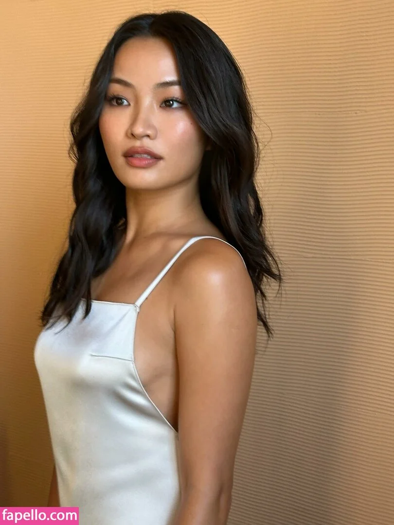 Anna Sawai / annasawai Onlyfans Photo Gallery 