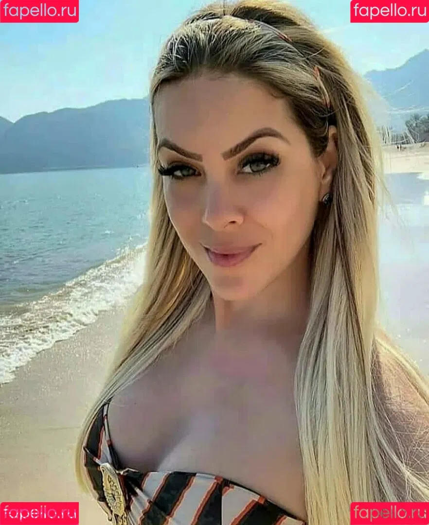 Renata Fan / renatafan Onlyfans Photo Gallery 