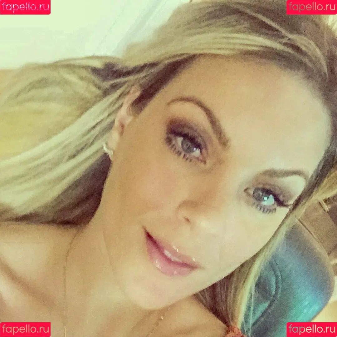 Renata Fan / renatafan Onlyfans Photo Gallery 