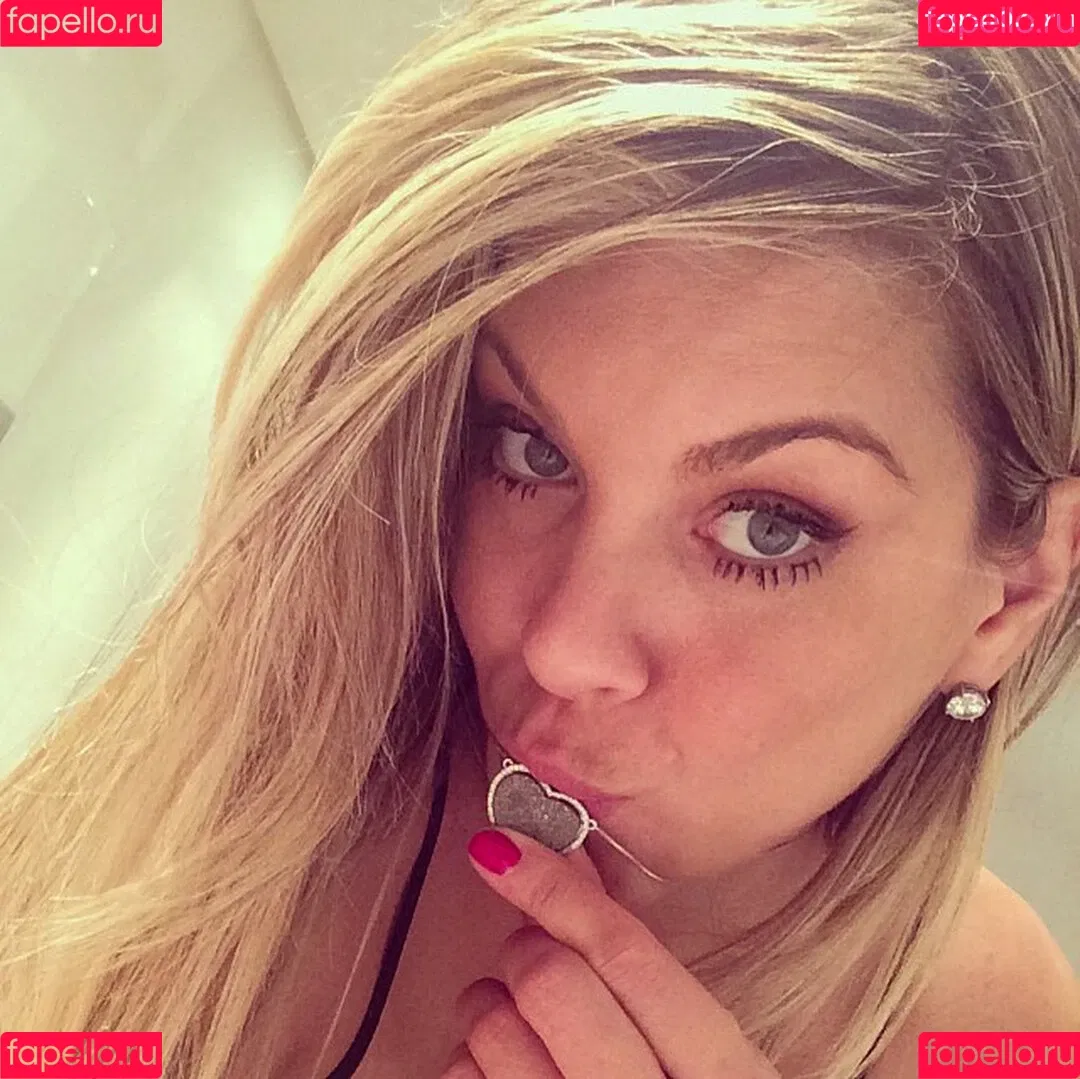 Renata Fan / renatafan Onlyfans Photo Gallery 