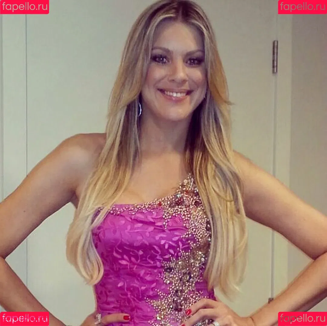 Renata Fan / renatafan Onlyfans Photo Gallery 