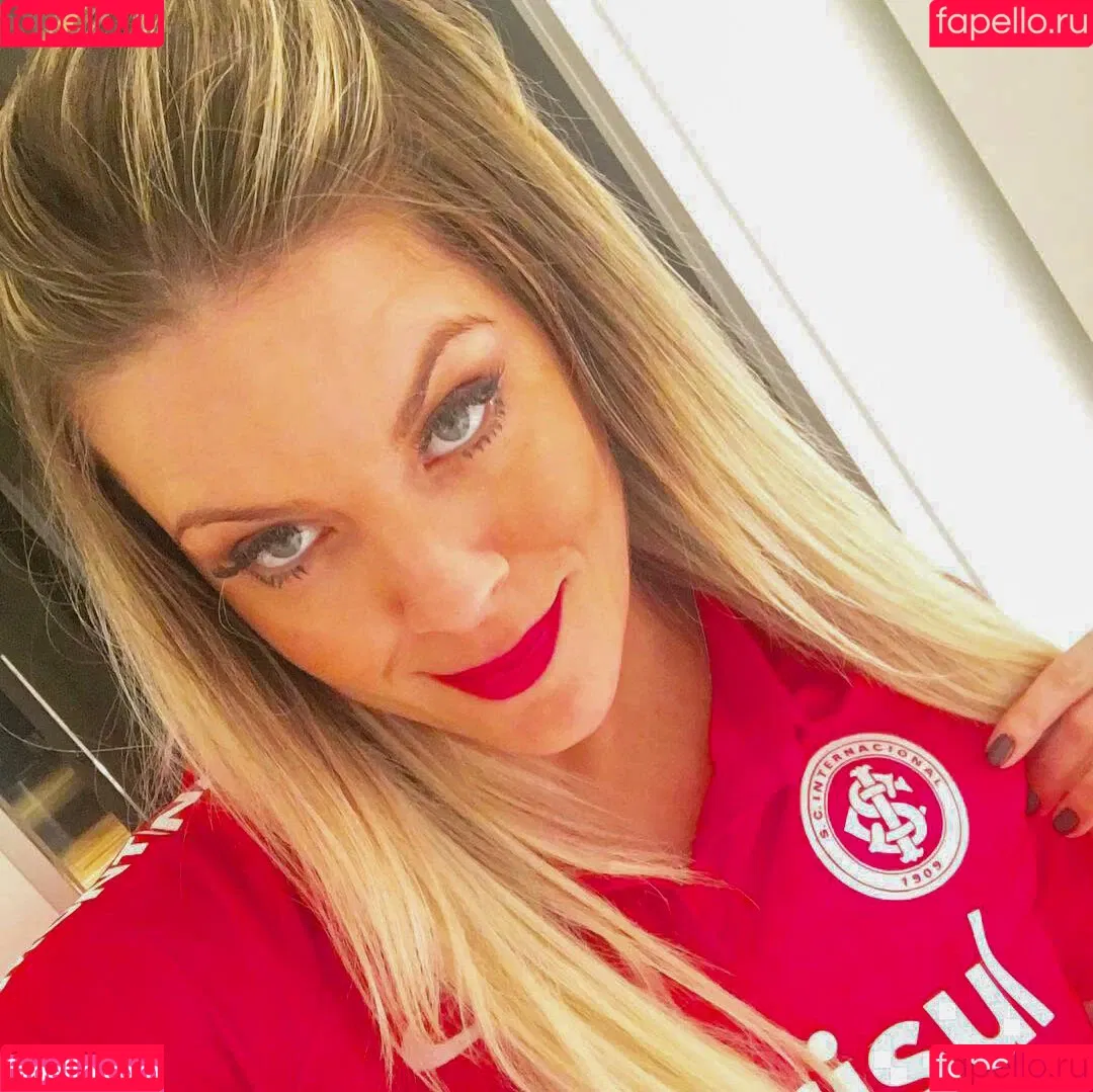 Renata Fan / renatafan Onlyfans Photo Gallery 