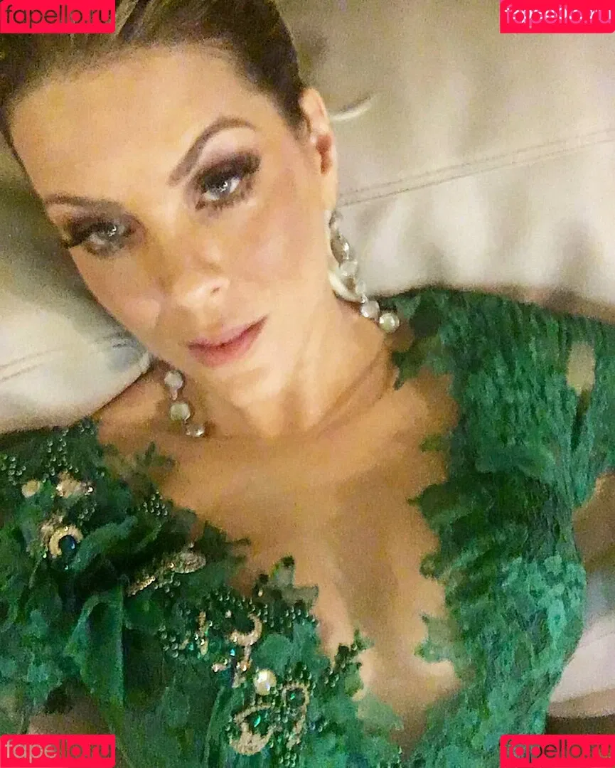 Renata Fan / renatafan Onlyfans Photo Gallery 