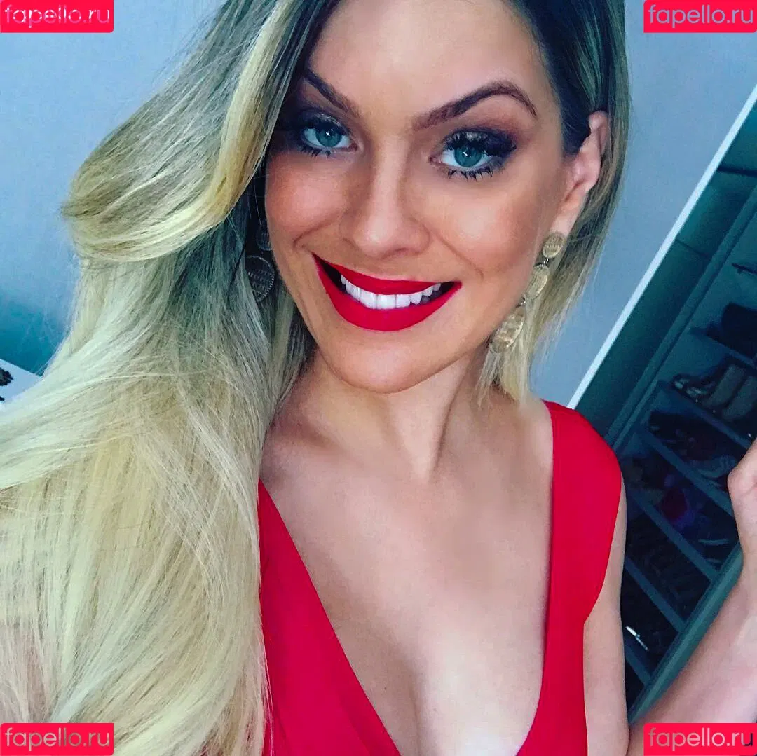 Renata Fan / renatafan Onlyfans Photo Gallery 