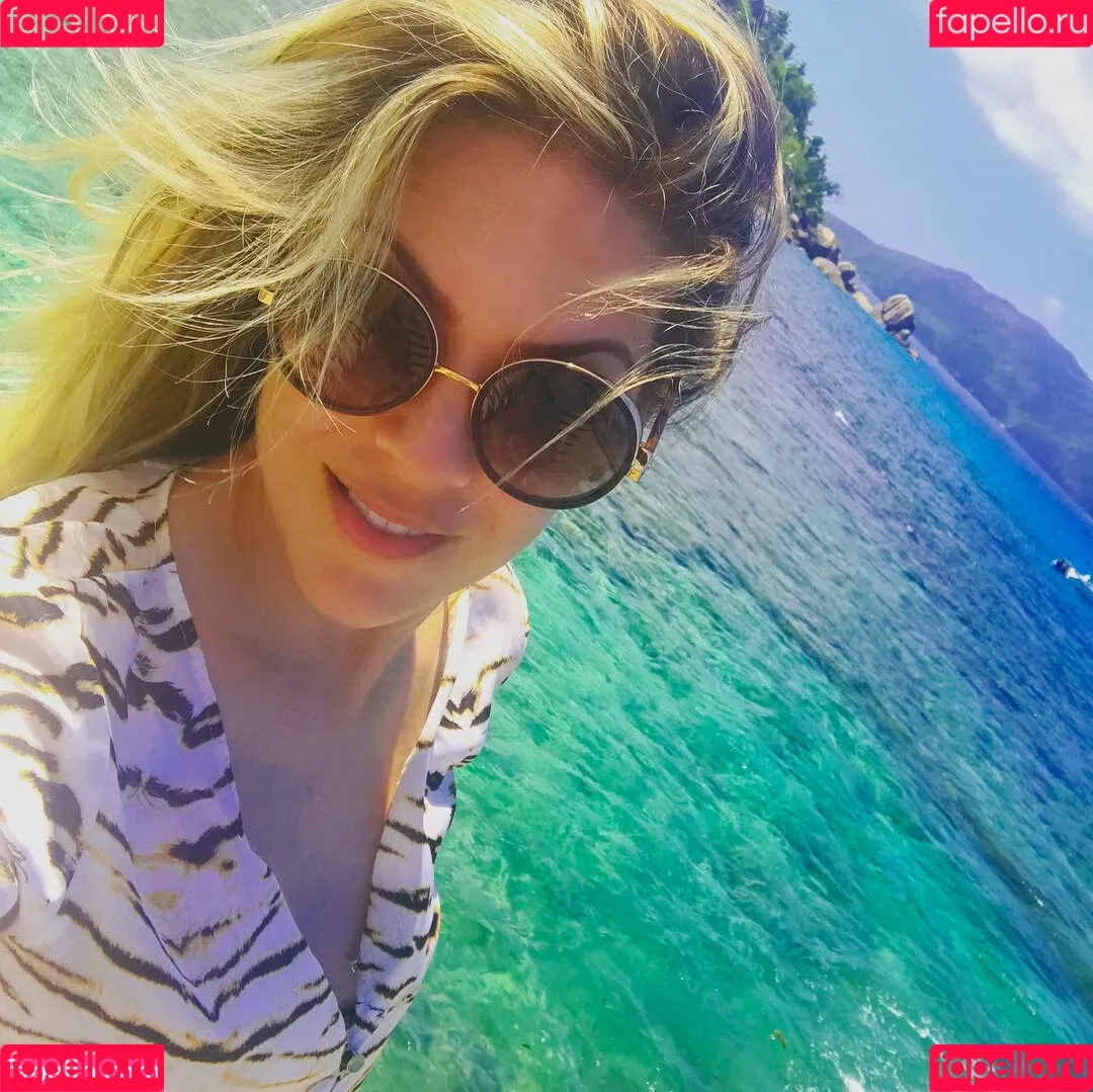 Renata Fan / renatafan Onlyfans Photo Gallery 