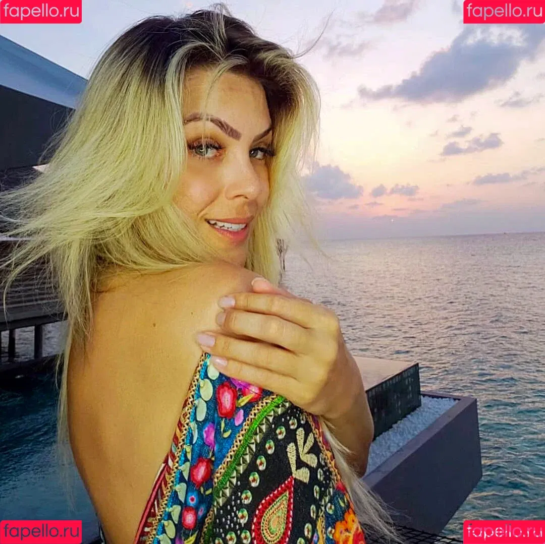 Renata Fan / renatafan Onlyfans Photo Gallery 