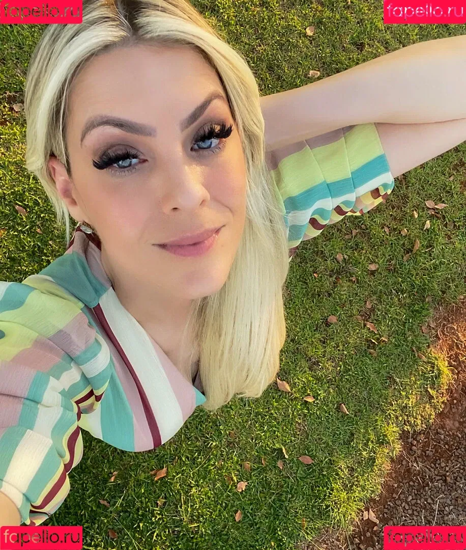 Renata Fan / renatafan Onlyfans Photo Gallery 