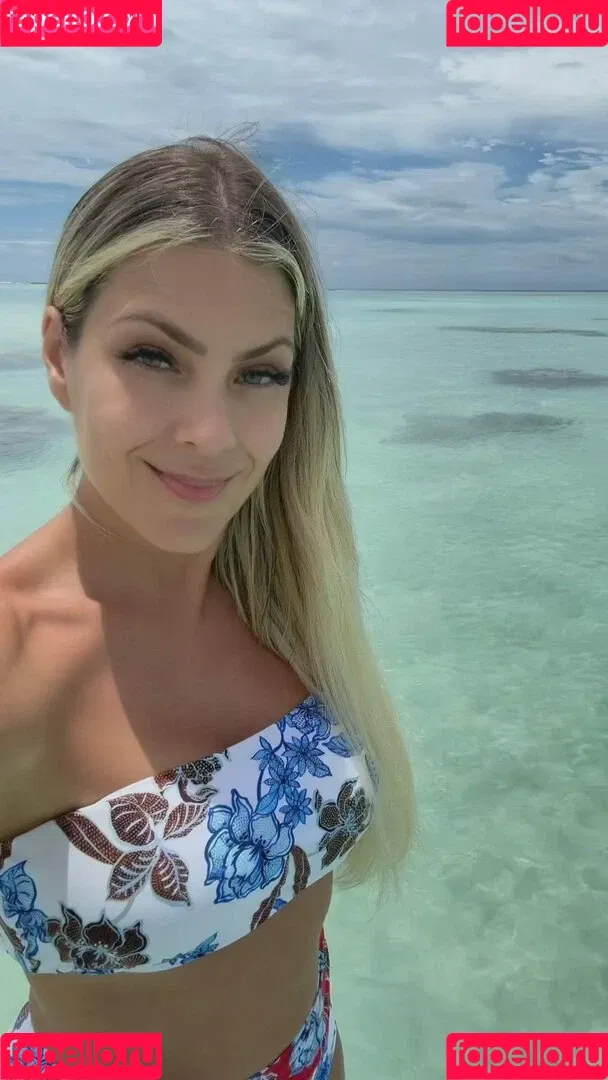 Renata Fan / renatafan Onlyfans Photo Gallery 