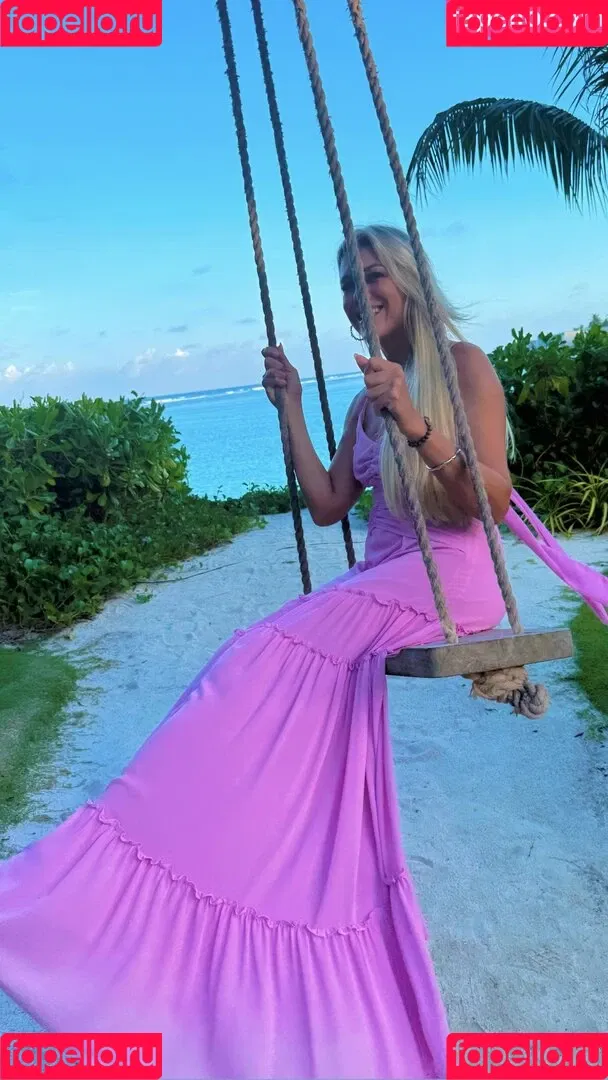 Renata Fan / renatafan Onlyfans Photo Gallery 