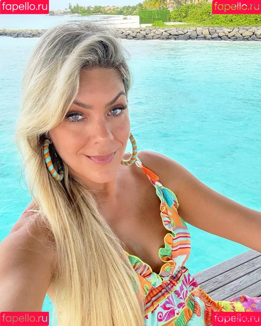 Renata Fan / renatafan Onlyfans Photo Gallery 