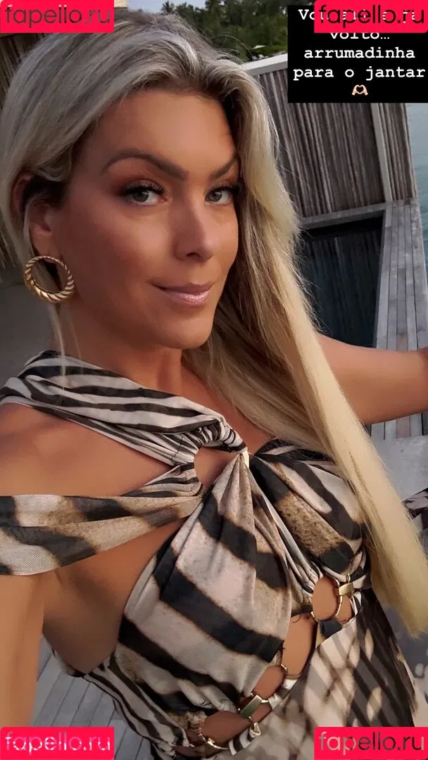 Renata Fan / renatafan Onlyfans Photo Gallery 