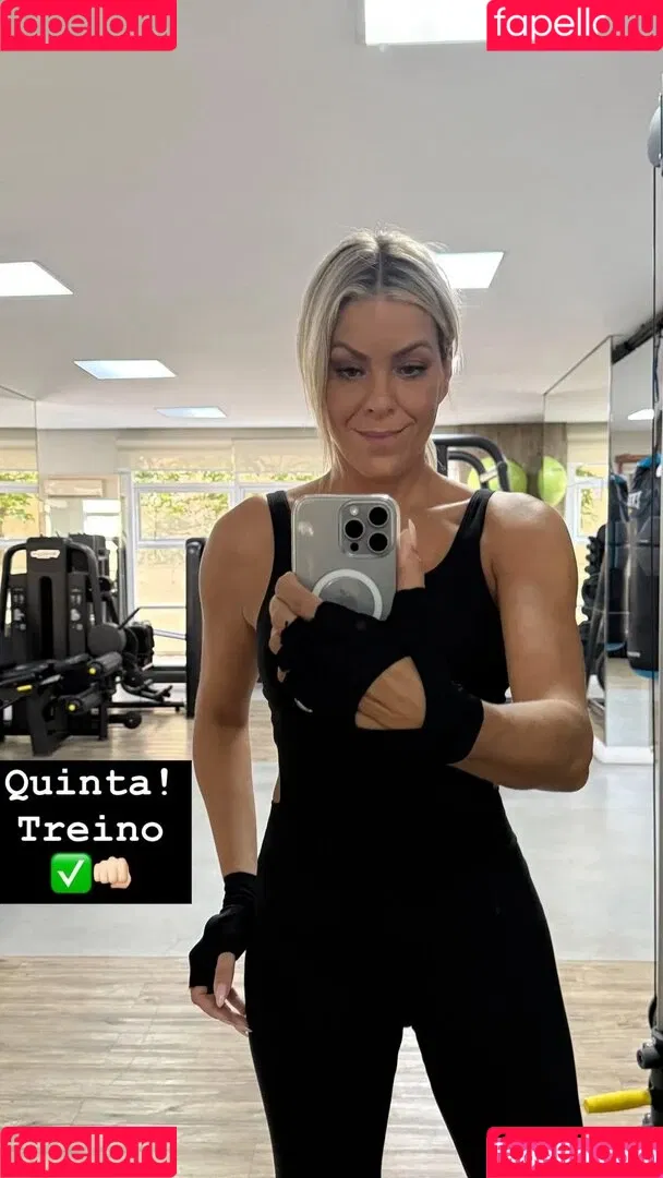 Renata Fan / renatafan Onlyfans Photo Gallery 