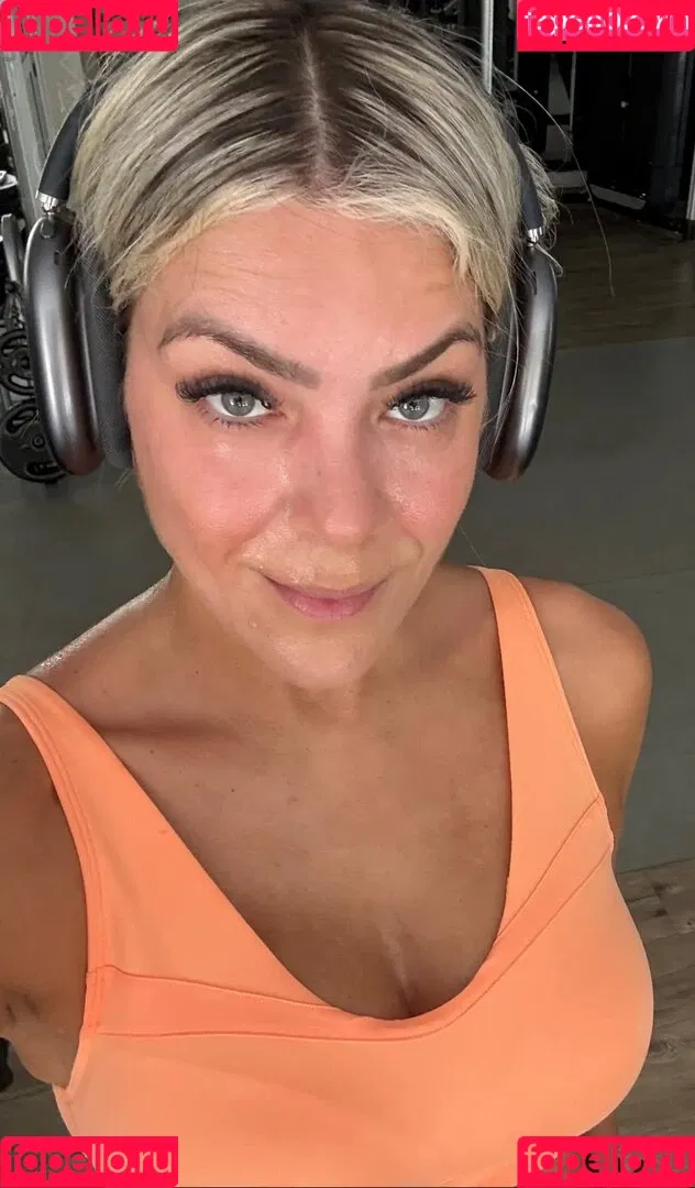 Renata Fan / renatafan Onlyfans Photo Gallery 