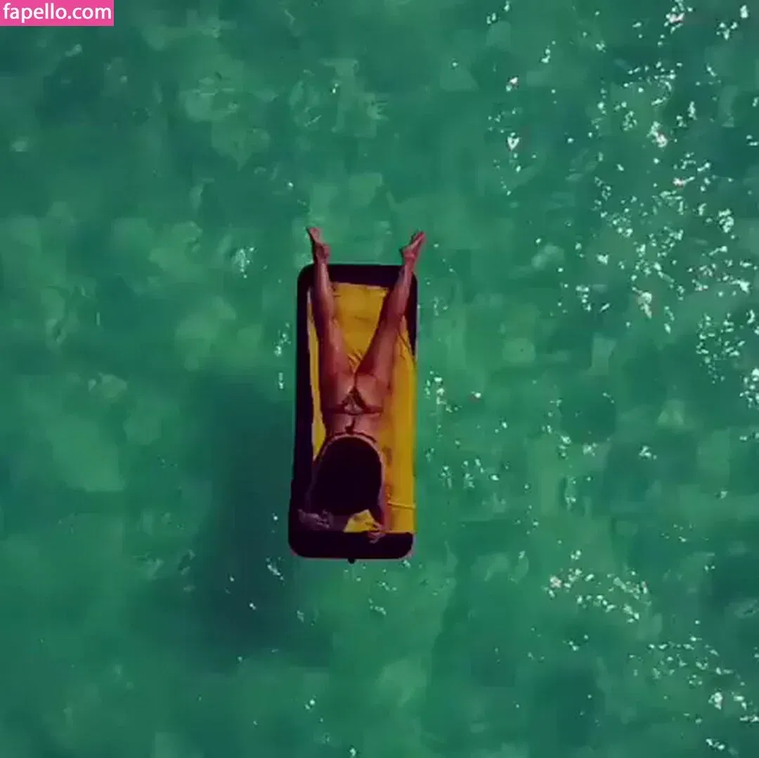 Renata Fan / renatafan Onlyfans Photo Gallery 