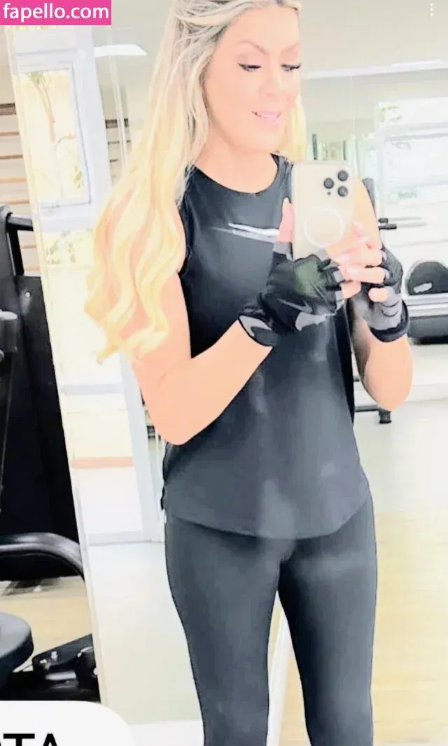 Renata Fan / renatafan Onlyfans Photo Gallery 