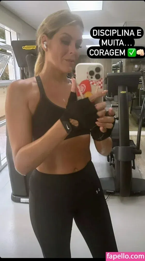 Renata Fan / renatafan Onlyfans Photo Gallery 