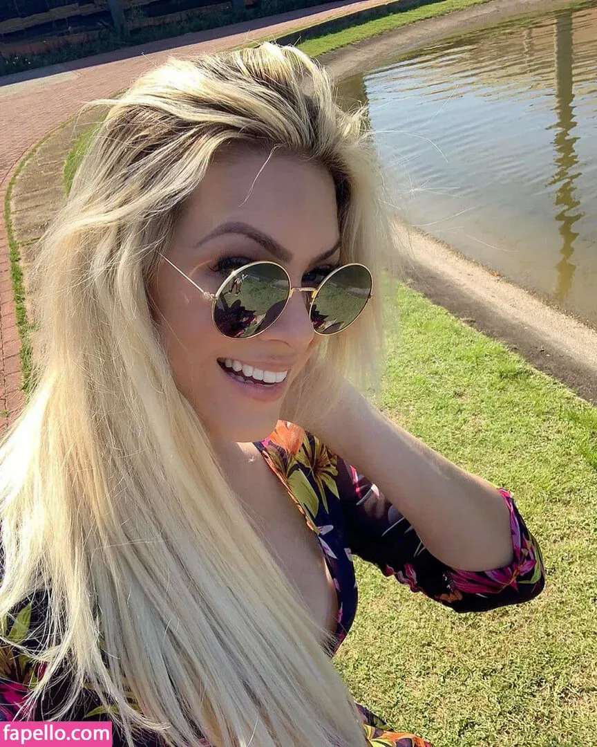 Renata Fan / renatafan Onlyfans Photo Gallery 