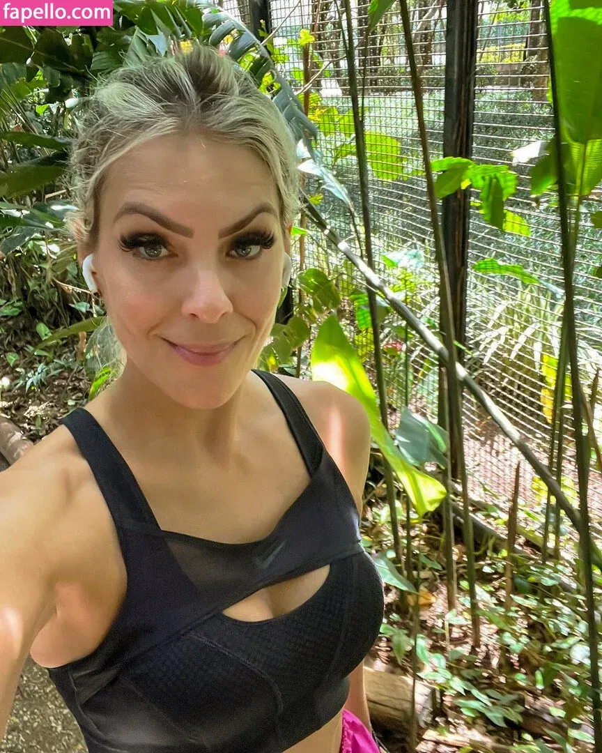 Renata Fan / renatafan Onlyfans Photo Gallery 