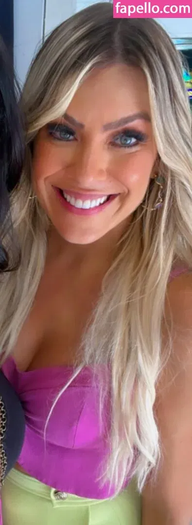 Renata Fan / renatafan Onlyfans Photo Gallery 