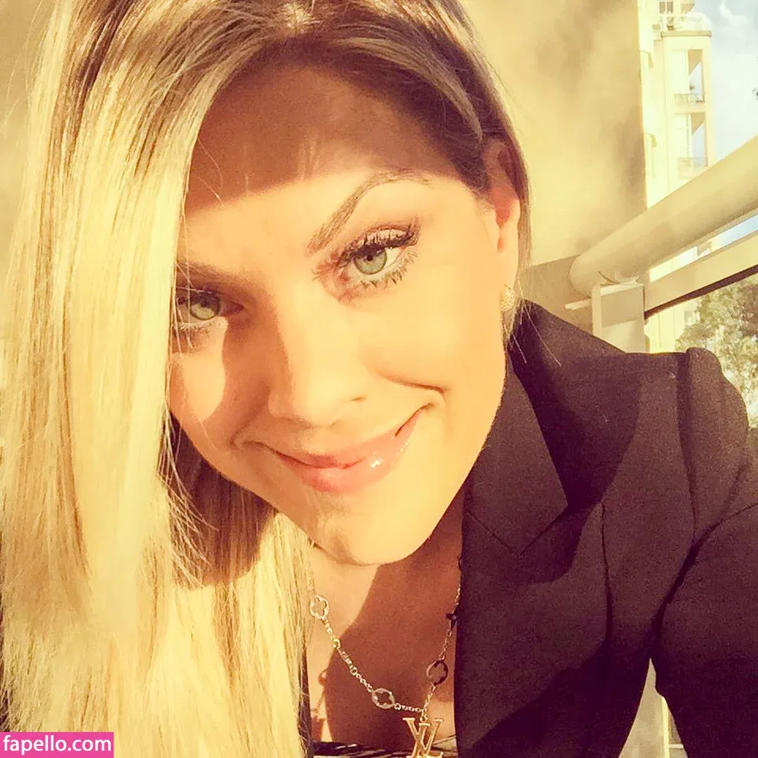 Renata Fan / renatafan Onlyfans Photo Gallery 