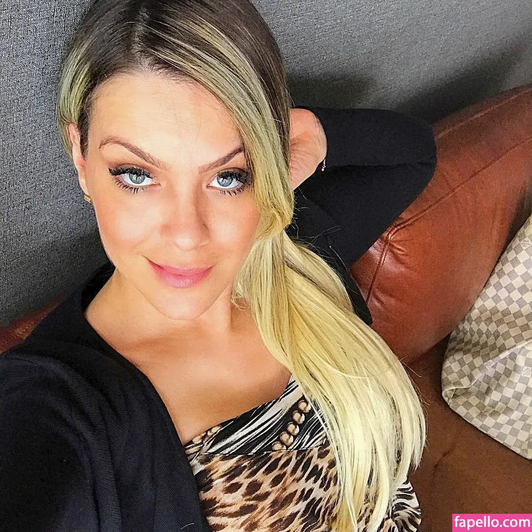 Renata Fan / renatafan Onlyfans Photo Gallery 