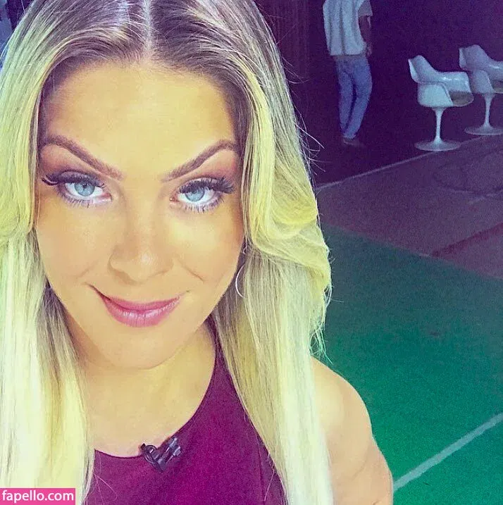 Renata Fan / renatafan Onlyfans Photo Gallery 