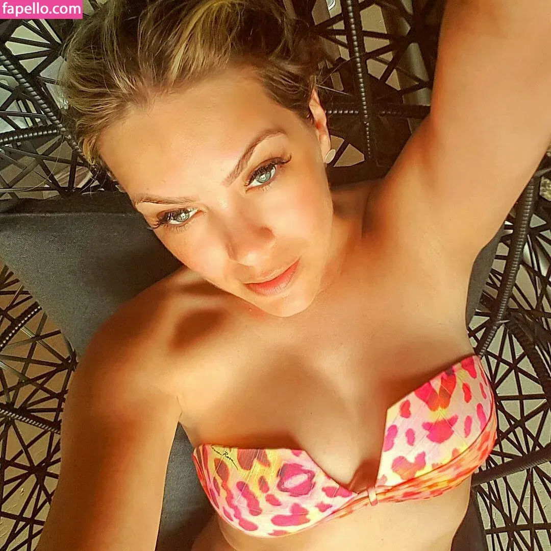 Renata Fan / renatafan Onlyfans Photo Gallery 