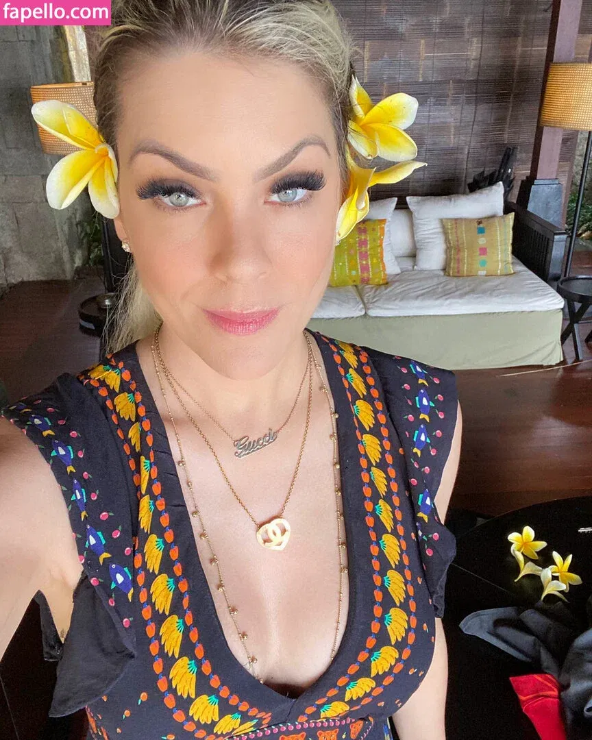 Renata Fan / renatafan Onlyfans Photo Gallery 