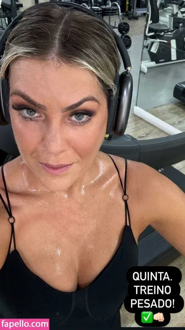 Renata Fan / renatafan Onlyfans Photo Gallery 