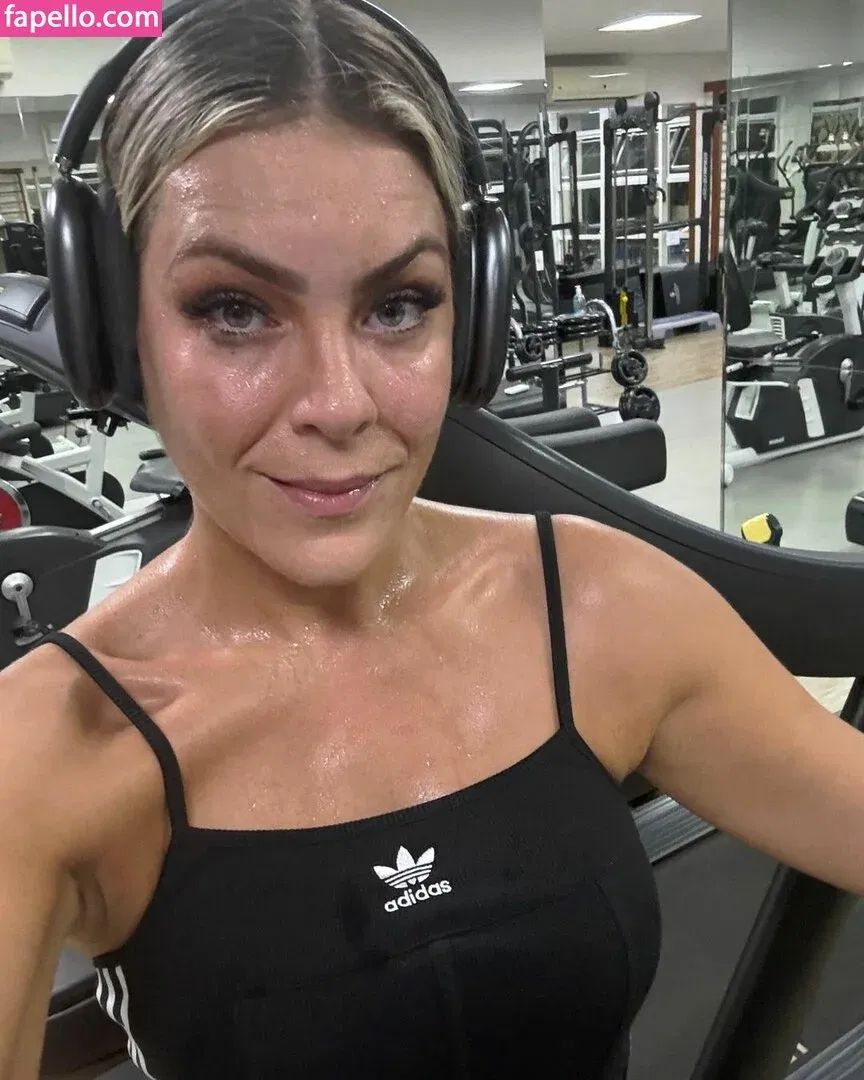 Renata Fan / renatafan Onlyfans Photo Gallery 