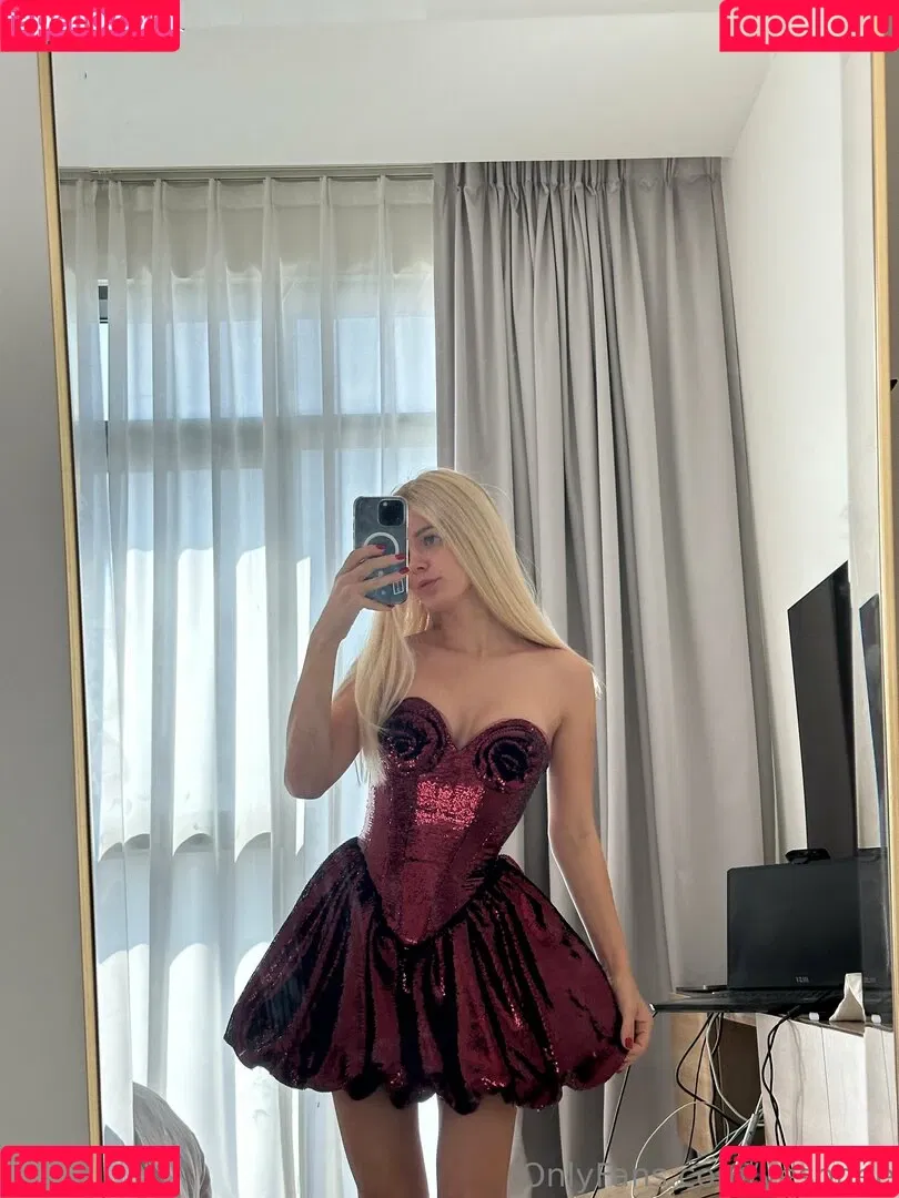 / ariaaback / arialll / yesonee Onlyfans Photo Gallery 