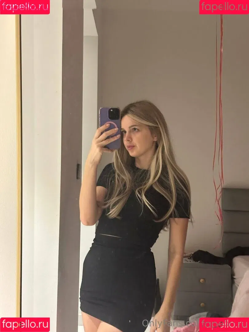 / ariaaback / arialll / yesonee Onlyfans Photo Gallery 