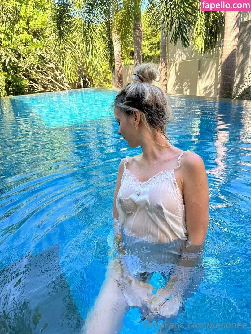 / ariaaback / arialll / yesonee Onlyfans Photo Gallery 