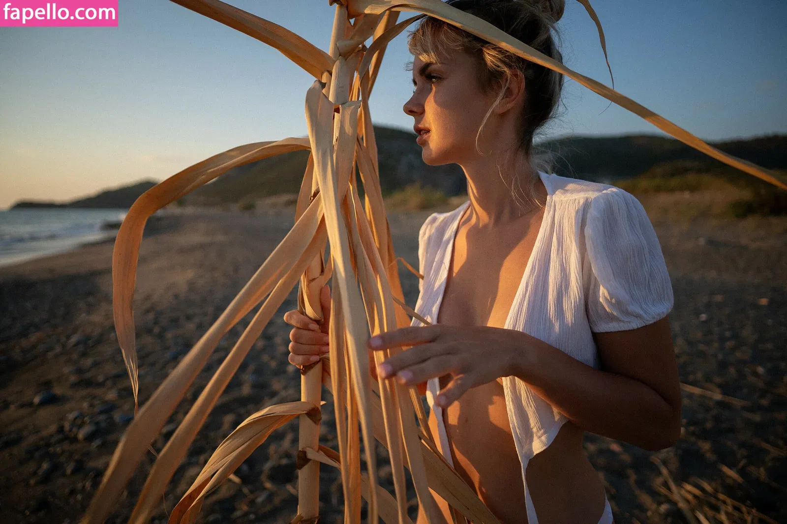 / ariaaback / arialll / yesonee Onlyfans Photo Gallery 