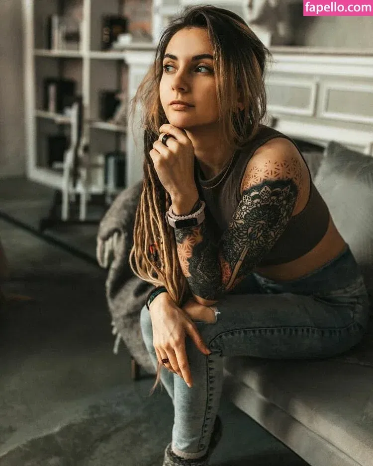 ksush_plush_ / mrscottypisback Onlyfans Photo Gallery 