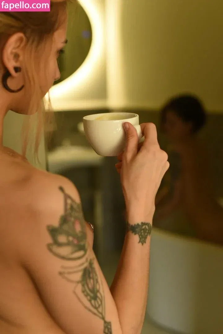 ksush_plush_ / mrscottypisback Onlyfans Photo Gallery 