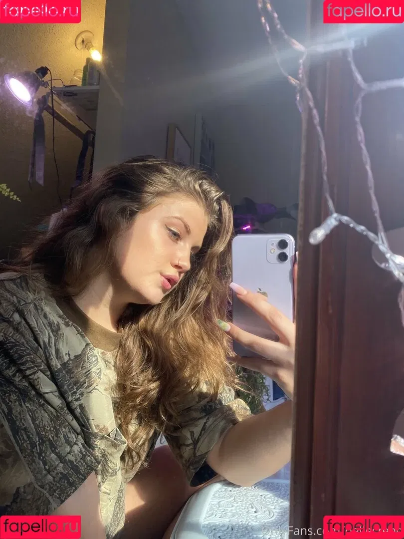 bellecreed / only_belle_creed Onlyfans Photo Gallery 